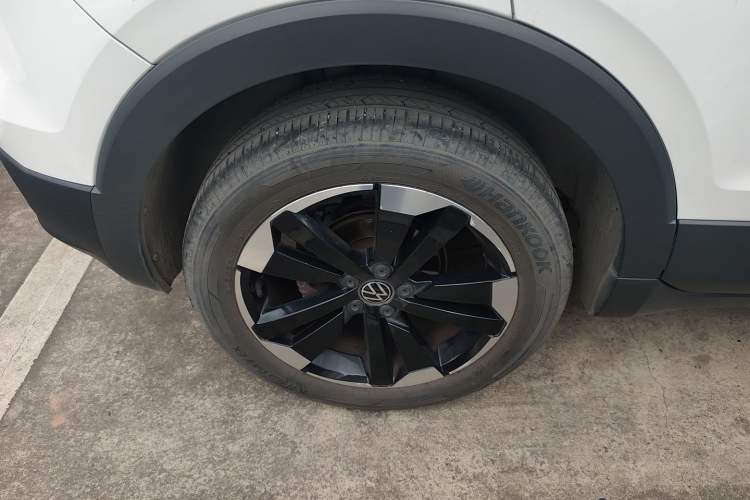 Used Volkswagen Tacqua 2020 1.5L Automatic Yue