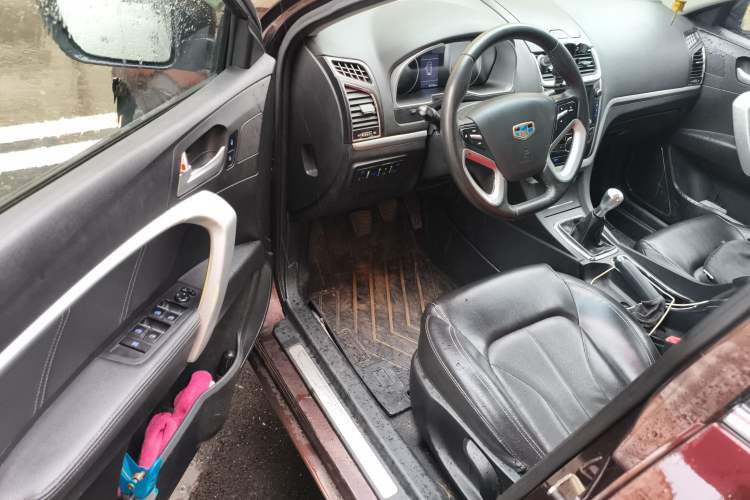 Used Geely Auto Emgrand 2015 Sedan 1.5L Manual - Top Trim Level