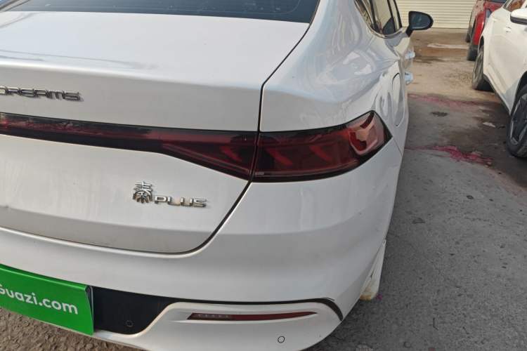 Used BYD Qin PLUS 2021 EV 400KM Leading Comfort Edition