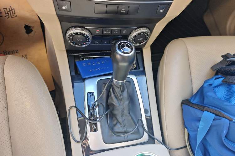 Used Mercedes-Benz GLK-Class 2011 GLK 300 4MATIC Fashion Model