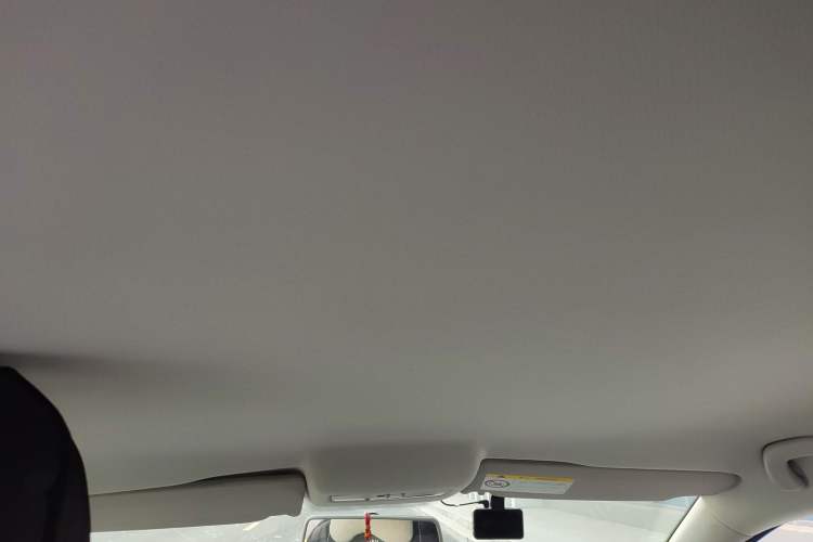 Used Volkswagen Polo 2016 1.4L Manual Fashion Model
