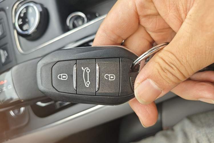 Used Citroen C5 AIRCROSS 2017 380THP Luxury Model Interior 1