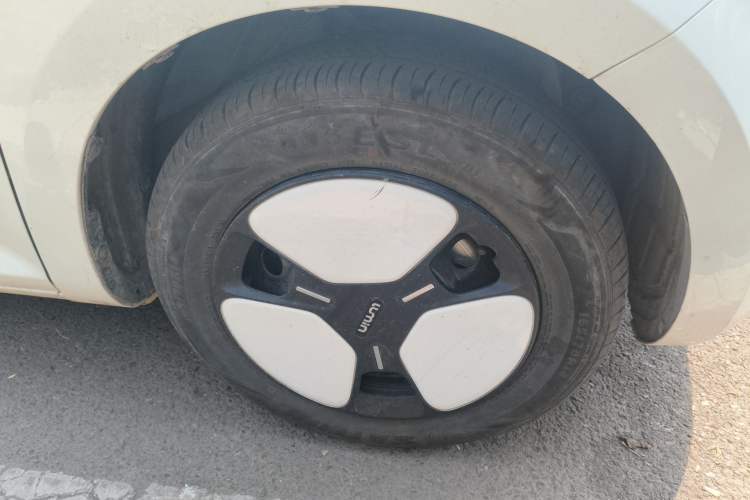 Used CHANGAN NEVO Lumin 2023 205km Xiangqin Version Right Front Wheel Hub