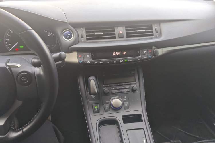 Used Lexus CT 2017 CT200h Elite Edition Monotone China VI Audio And AC Panel