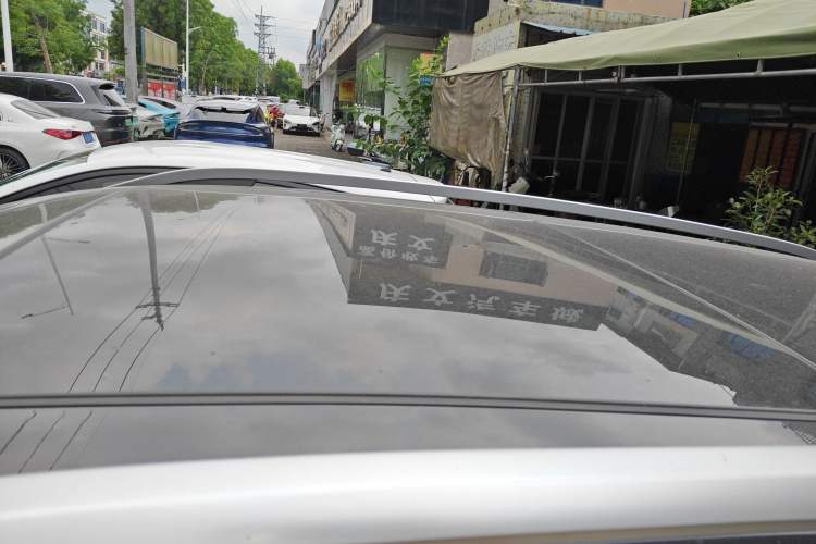 Used Volkswagen Tharu 2022 280TSI Two-Wheel-Drive Luxury Edition Roof