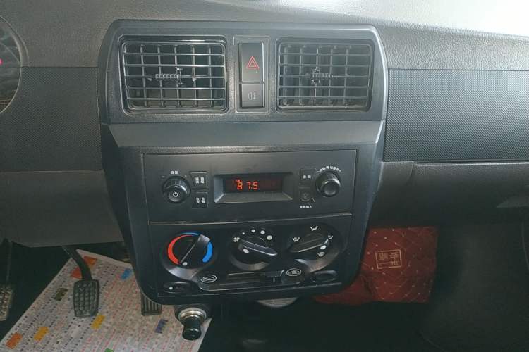 Used Wuling Rongguang Small Truck 2023 1.5L Single-Row LAR