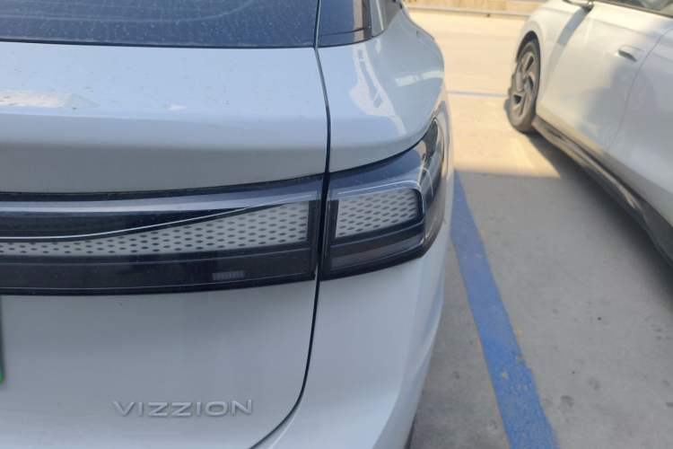 Used Volkswagen ID.7 VIZZION 2024 PRO Model Right Rear Taillight