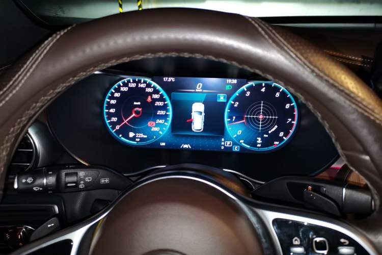 Used Mercedes-Benz GLC 2021 GLC 300 L 4MATIC Dynamic Model Instrument Cluster