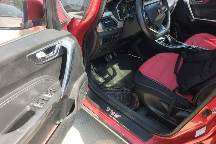 Used Geely Auto Vision X3 2019 Upgraded Model 1.5L CVT Prestige Version Driver Seat