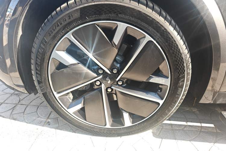 Used Li Auto L9 2025 Ultra Smart Refreshed Edition