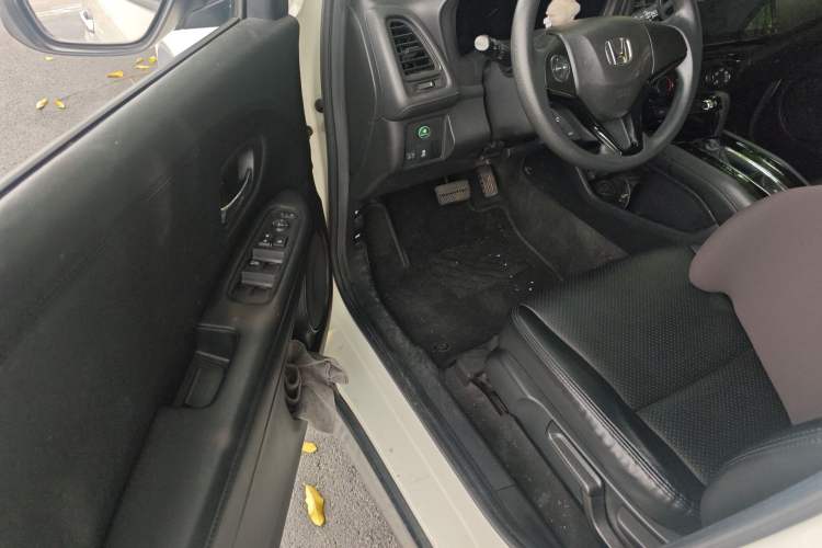 Used Honda Vezel 2017 1.5L CVT 2WD Comfort Model Driver Seat