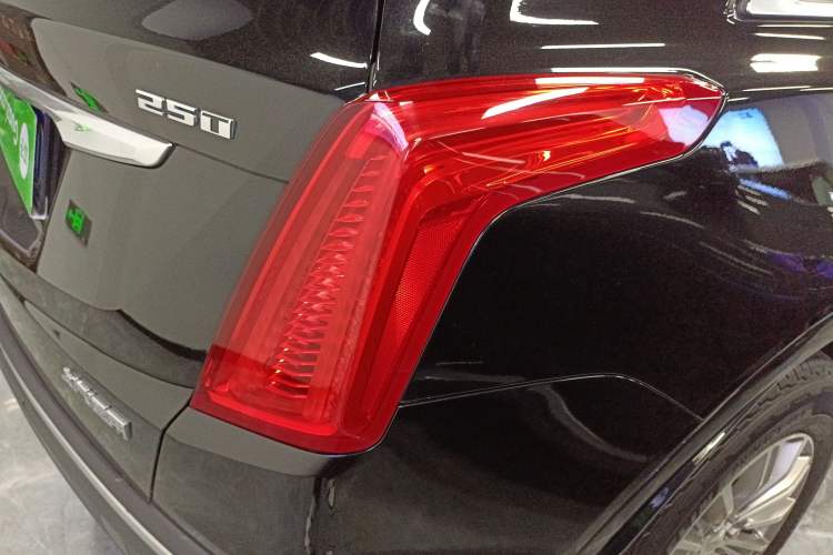 Used Cadillac XT5 2018 25T Luxury Model