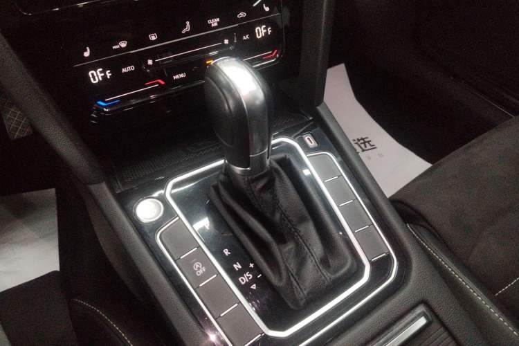 Used Volkswagen Magotan 2020 330TSI DSG Luxury Edition Gear Lever