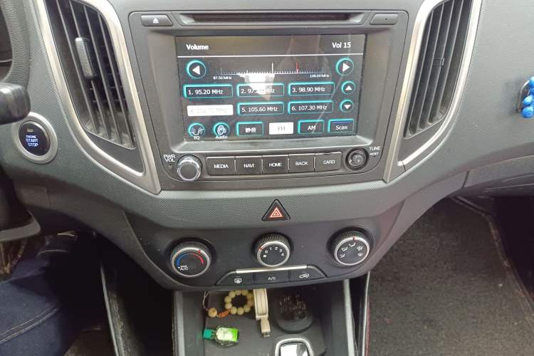 Used Hyundai ix25 2015 1.6L Automatic Two-Wheel Drive Smart GLS Trim
