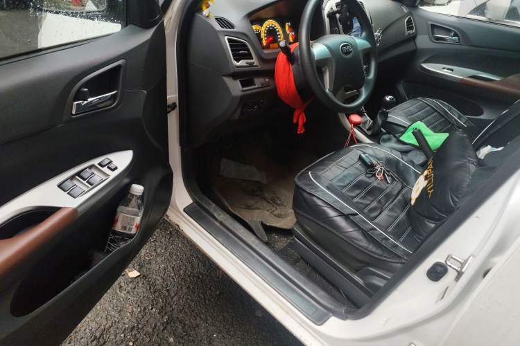 Used BYD F3 2015 Energy-Efficient Model 1.5L Manual Comfort Edition
