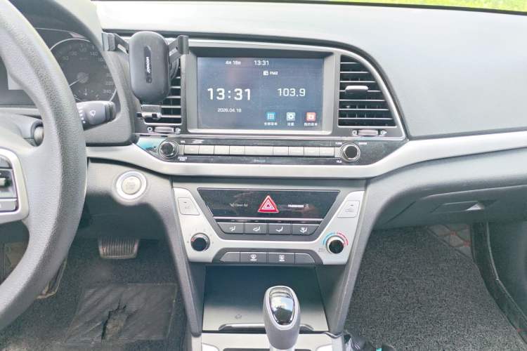 Used Hyundai Elantra (6th Generation / Lingdong) 2016 1.6L Automatic ZhiXuan · Luxury Version