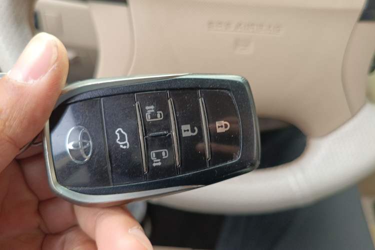 Used Toyota Previa 2012 2.4L 7-Seater Luxury Edition
