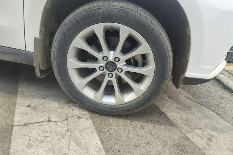 Used Haval H2 2017 Red-Label 1.5T Manual Two-Wheel-Drive Elite Model
