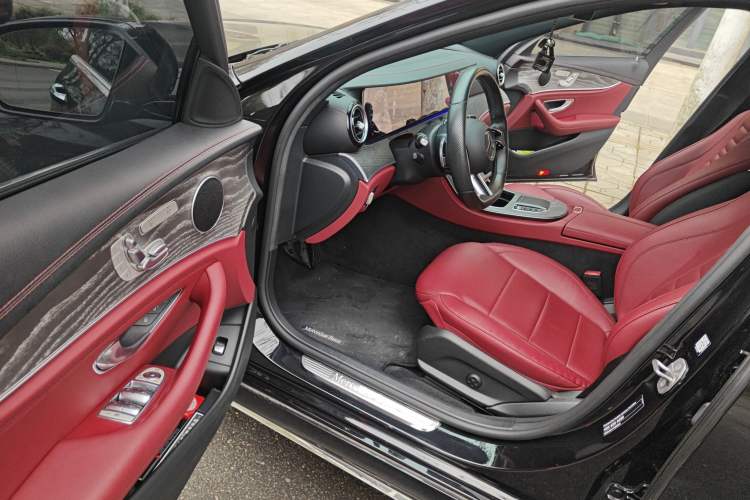 Used Mercedes-Benz E-Class 2022 E 300 L Sporty and Stylish Model Driver Seat