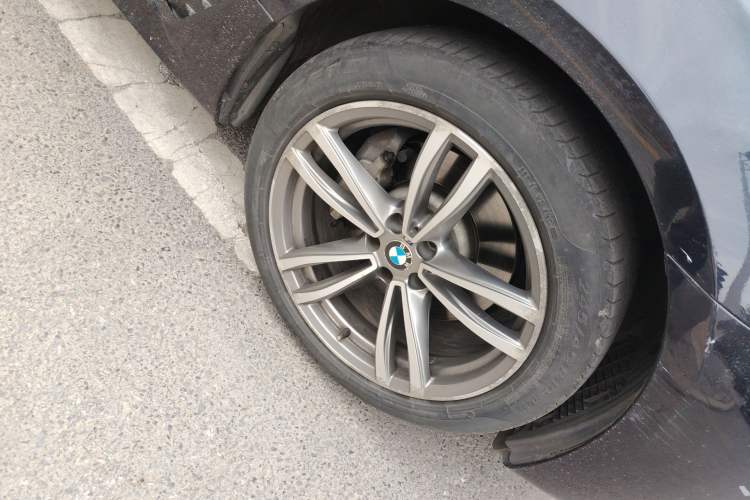 Used BMW 6 Series GT 2019 630i M Sport Package Right Front Wheel Hub