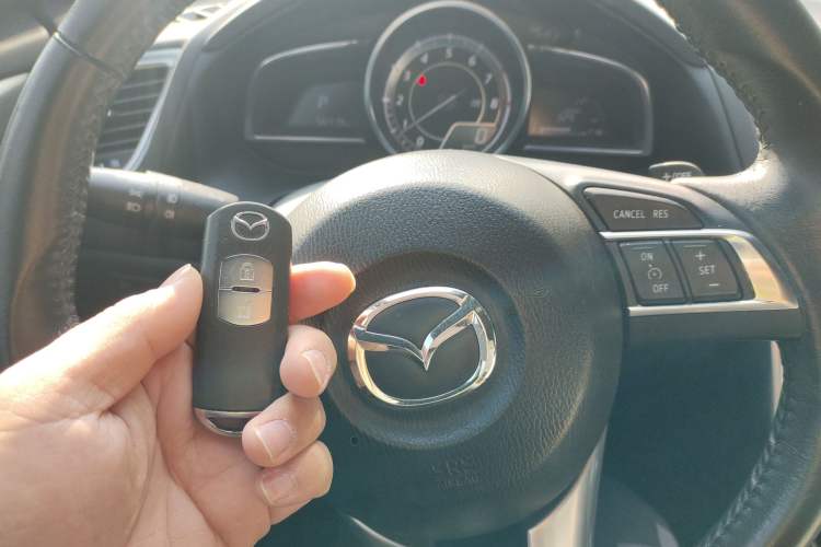 Used Mazda CX-4 2016 2.0L Automatic Two-Wheel Drive Blue Sky Leading Edition