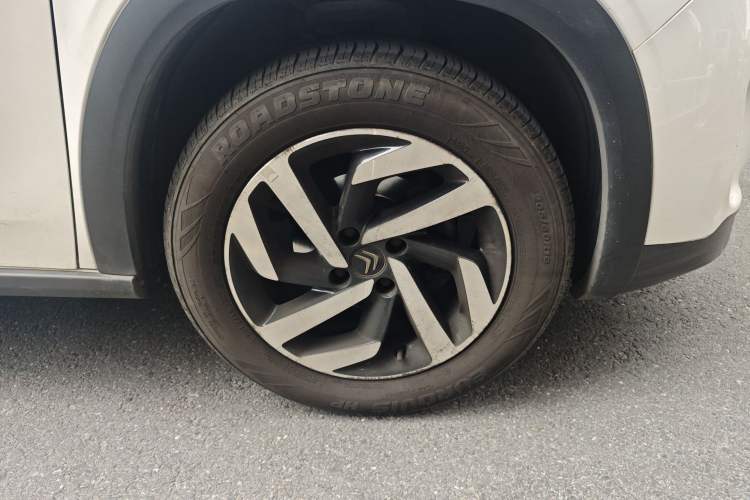 Used Citroen C3-XR 2015 1.6L Automatic Pioneer Model Right Front Wheel Hub