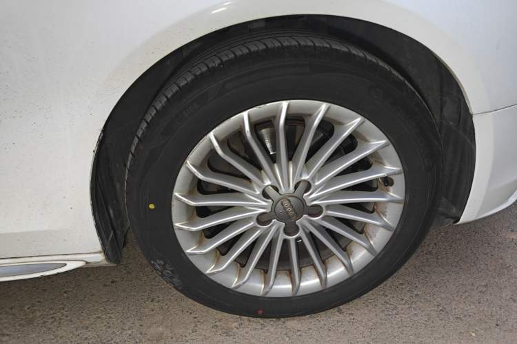 Used Audi A4L 2016 35 TFSI Collector's Edition Automatic Standard Model
