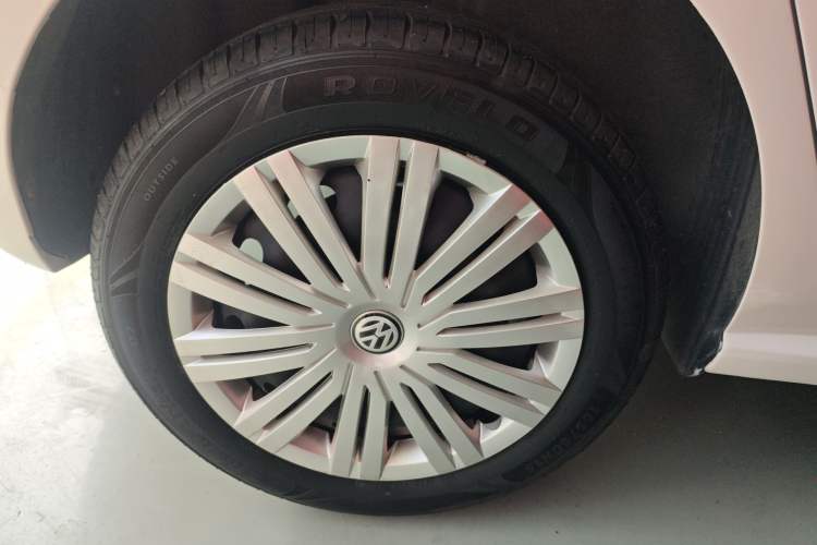 Used Volkswagen Polo 2018 1.5L Automatic Enjoyment Model Right Rear Wheel Hub