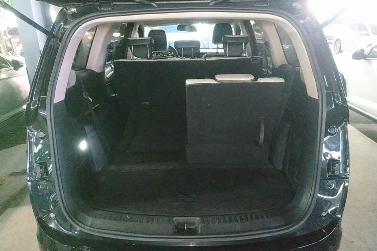 Used Baojun 730 2019 1.5T CVT Flagship Version 7 Seats China V Emission Standard