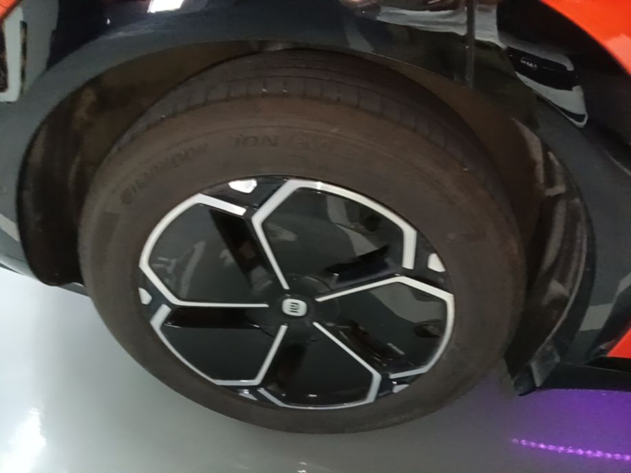 Xiaomi Auto YU7 2025 Ultra-Long Range High-Performance All-Wheel-Drive Max Edition — снимка 11