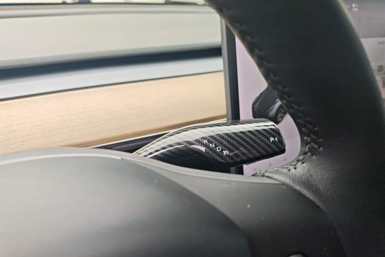 Used Tesla Model Y 2021 Long-Range All-Wheel-Drive Version 3D7