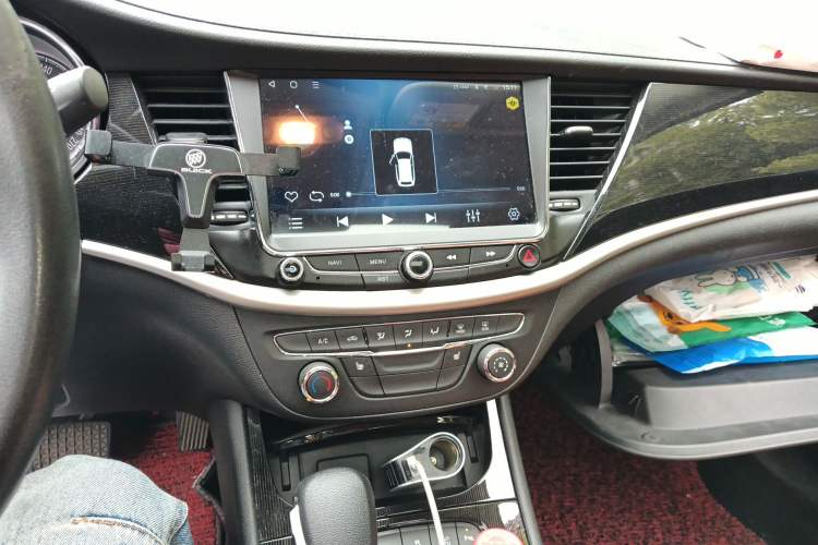 Used Buick Verano 2015 Sedan 20T Dual-Clutch Elite Model Audio And AC Panel