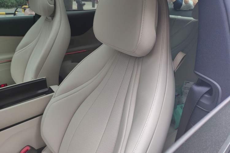 Used Mercedes-Benz CLE 2025 CLE 260 Coupe
