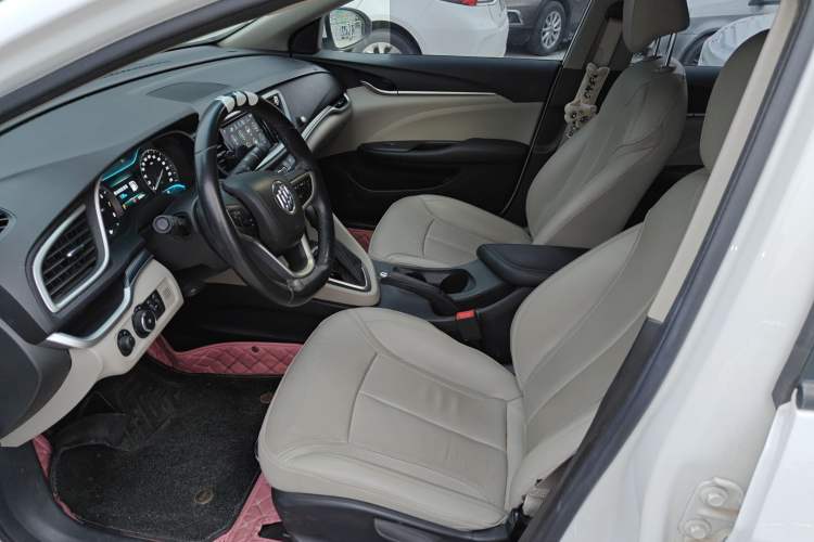 Used Buick GT 2019 15T Dual-Clutch Connected Elite Model China VI Left Front Seat