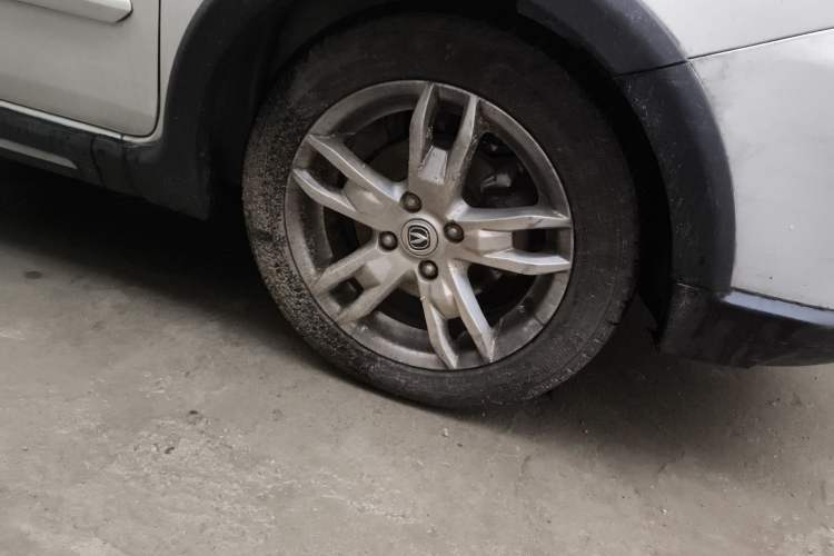 Used CHANGAN CX20 2014 1.4L IMT Sunroof Navigation Version China IV Standard