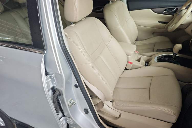 Used Nissan X-Trail 2014 2.0L CVT Comfort Edition 2WD
