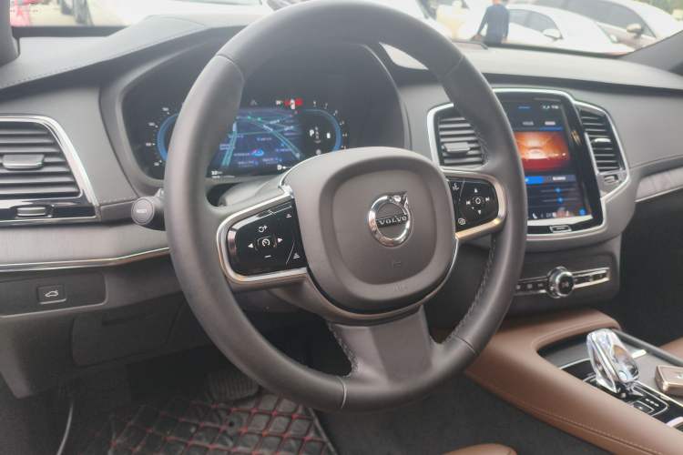 Used Volvo XC90 2024 B6 Zhiya Luxury 7-Seater
