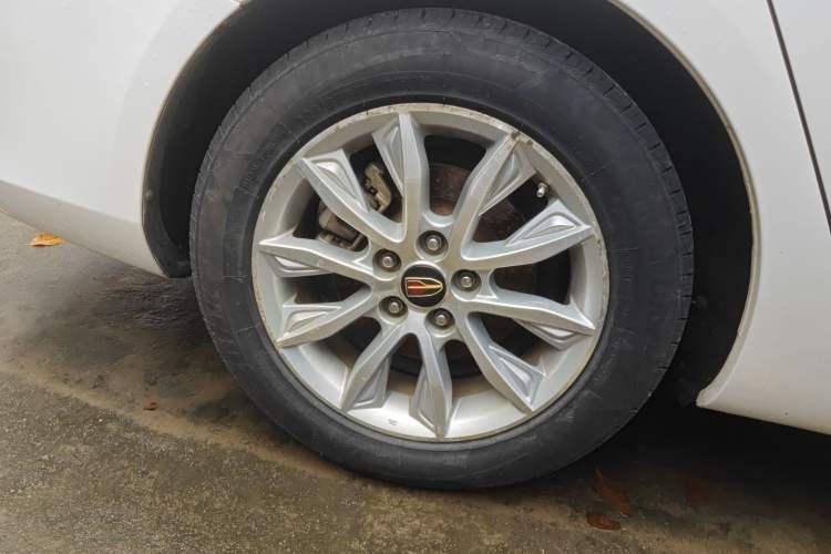 Used Hongqi H5 2019 30TD Dynamic Edition Right Rear Wheel Hub