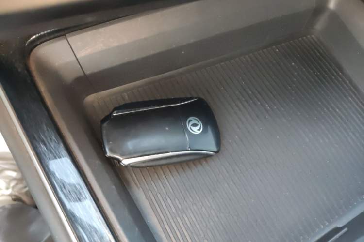 Used Dongfeng Aeolus Yixuan MAX 2023 1.5T Super-Powered Dad Edition