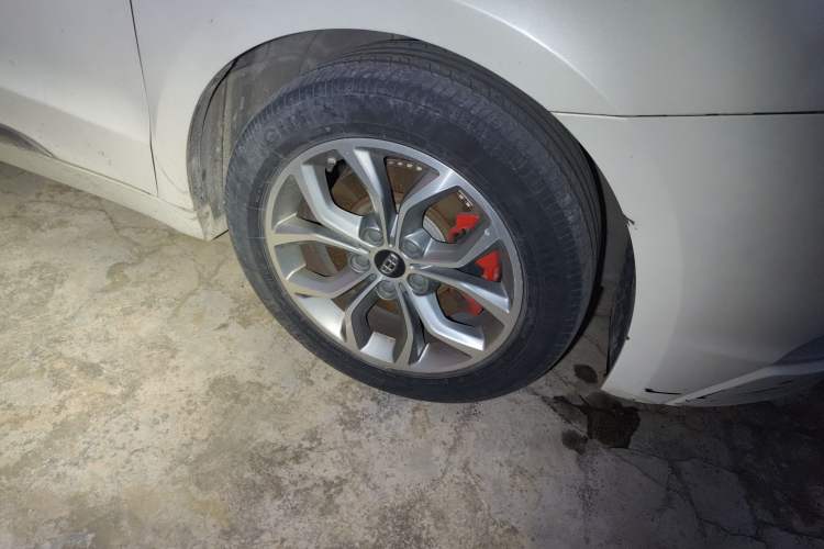 Used Geely Auto Emgrand GT 2016 2.4L Zunya Model
