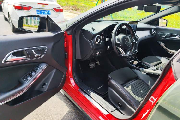 Used Mercedes-Benz CLA 2019 CLA 220 4MATIC Driver Seat