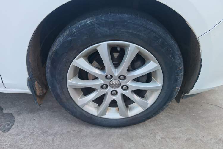 Used Buick GT 2012 XT 1.6L Manual Entry-Level Model