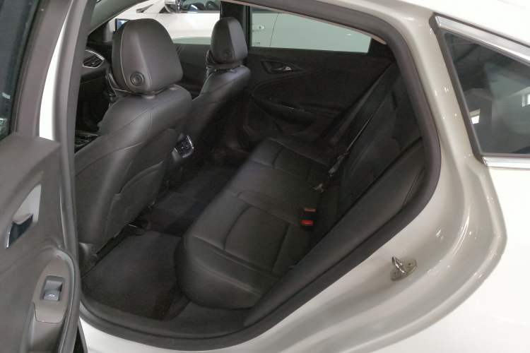 Used Chevrolet Malibu XL 2019 535T CVT Active Version Left Rear Seat