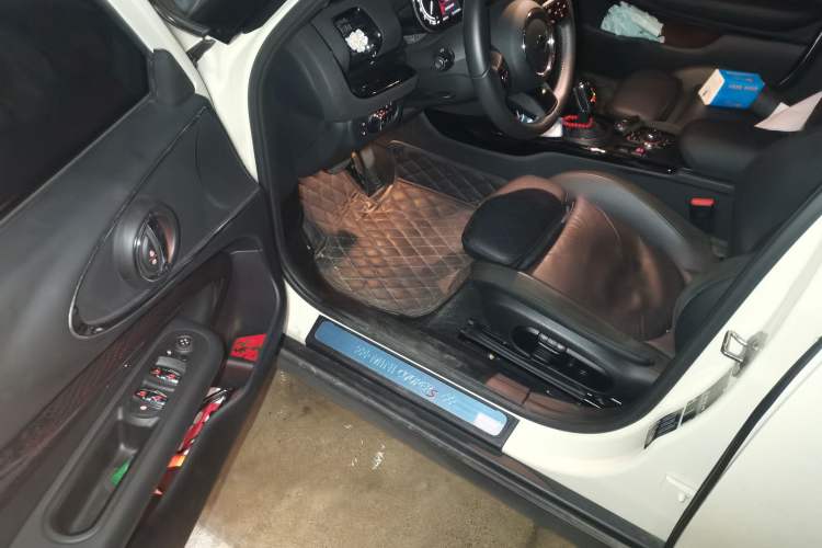 Used MINI Clubman 2022 2.0T COOPER S Driver Seat