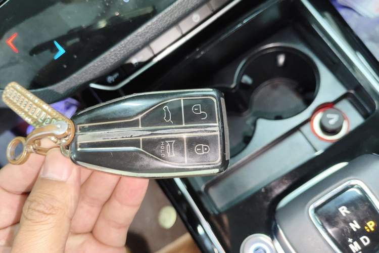 Used Hongqi HS5 2022 Revised Version 2.0T Smart Connect Flagship Edition Interior 1