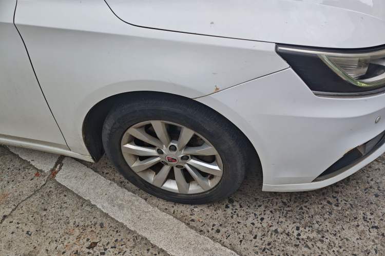 Used Roewe i6 New Energy 2017 45T Hybrid Connect & Smart Enjoyment Edition
