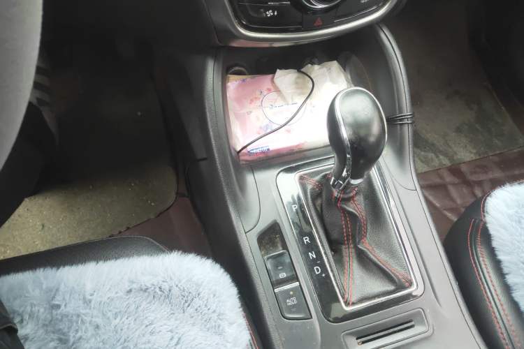 Used Changan CS75 2016 1.8T Automatic Elite Model China V Standard