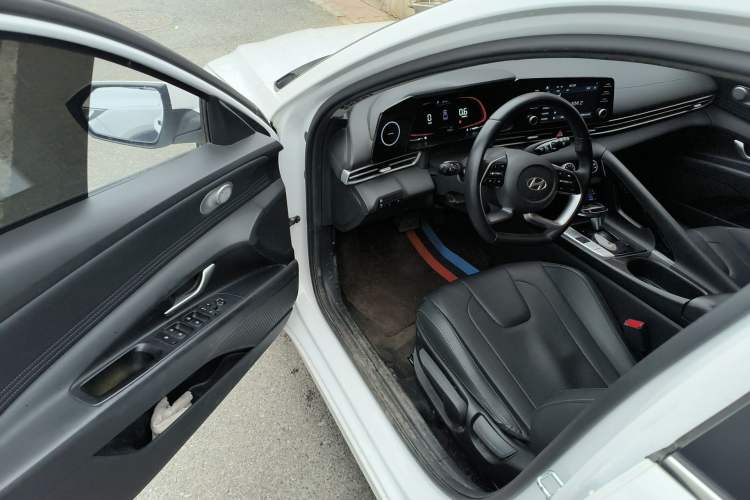 Used Hyundai Elantra 2023 1.5L CVT GLX Elite Edition
