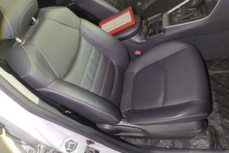 Used Toyota RAV4 2021 Dual-Engine 2.5L E-CVT Four-Wheel Drive Elite PLUS Edition
