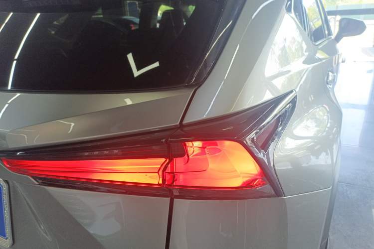 Used Lexus NX 2018 200 Front-Wheel-Drive Xingxing Edition China VI Standard